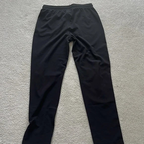 Youth Under Armour Black Lightweight Athletic Pant Size XL - Picture 5 of 5